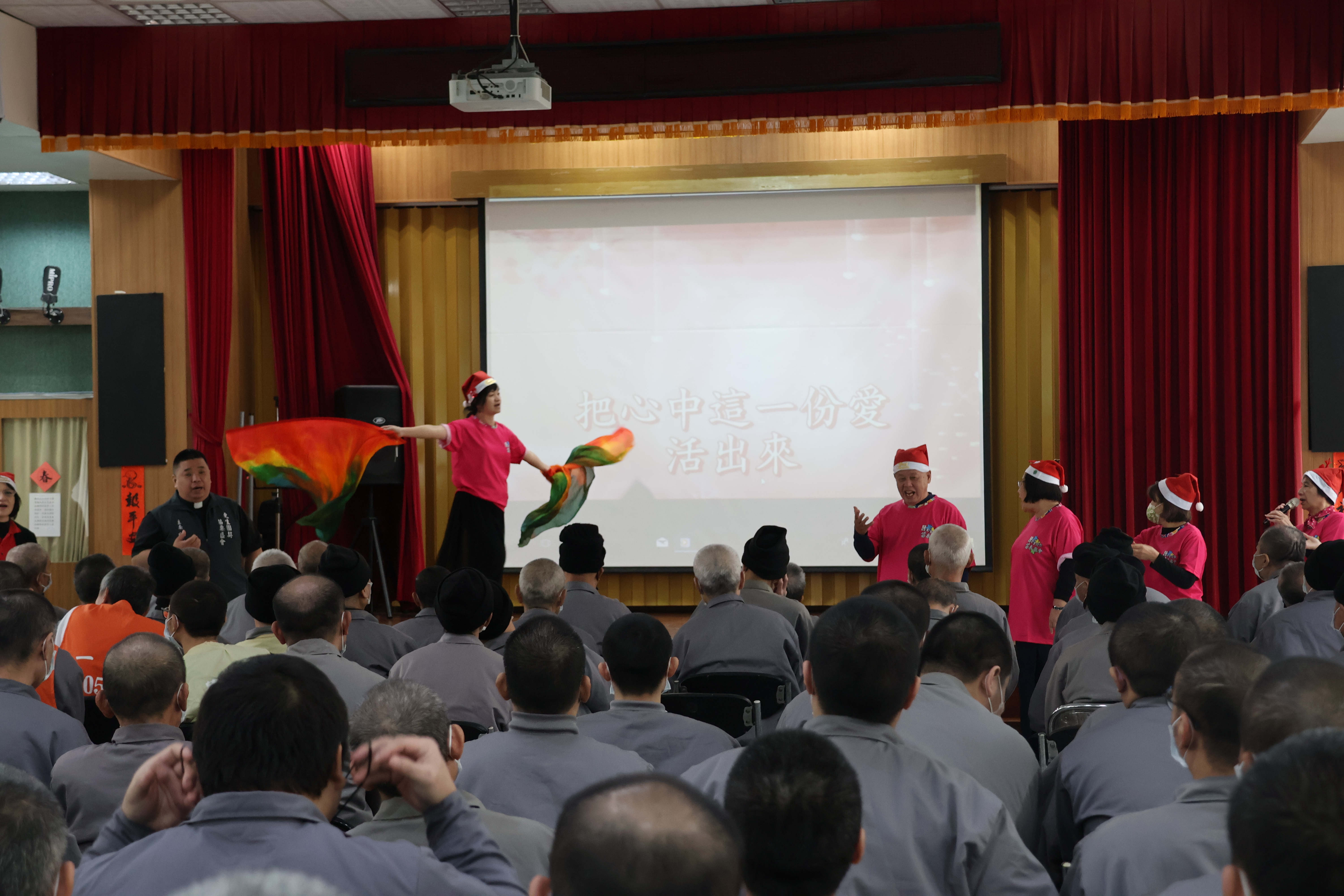 以詩歌為收容人帶來溫暖與關心